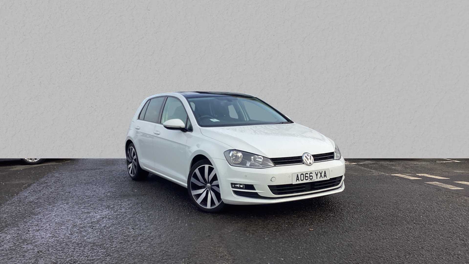 Main listing image - Volkswagen Golf