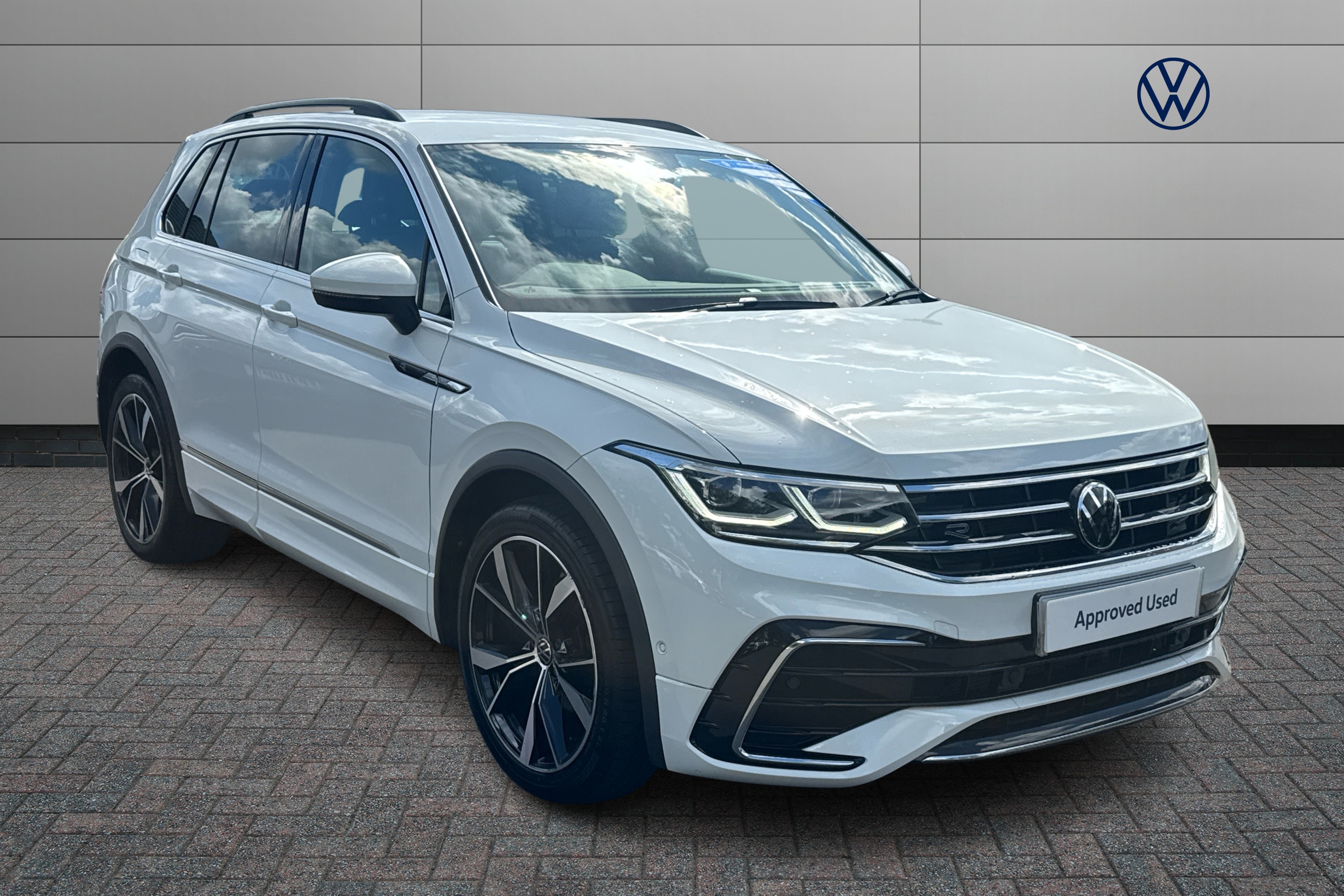 Main listing image - Volkswagen Tiguan