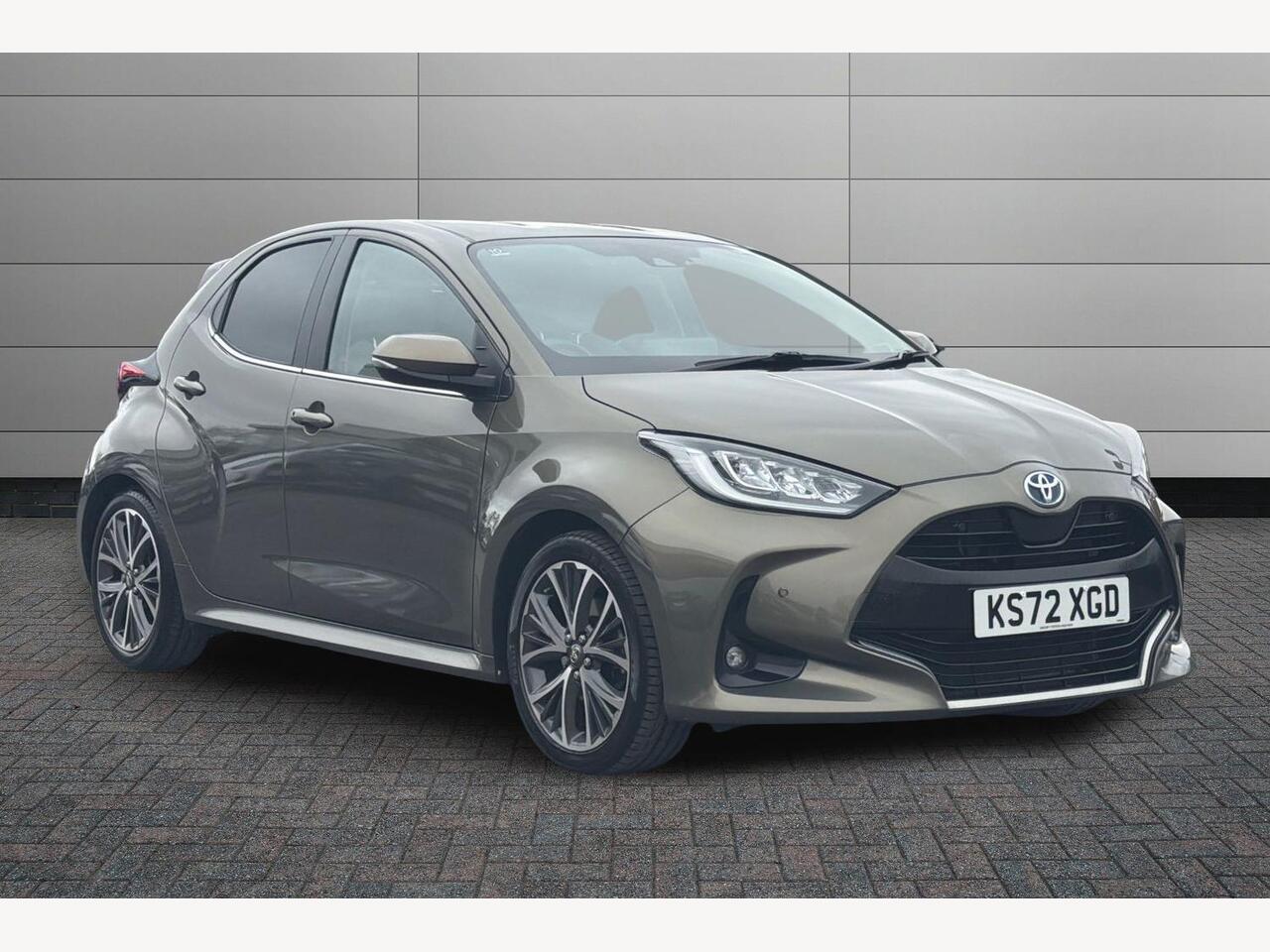 Main listing image - Toyota Yaris