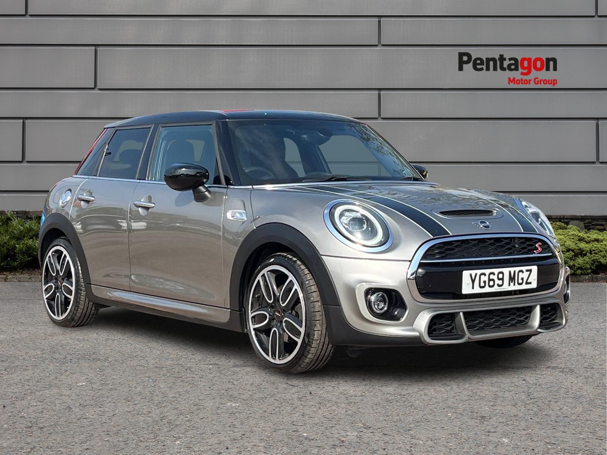 Main listing image - MINI Hatchback 5dr