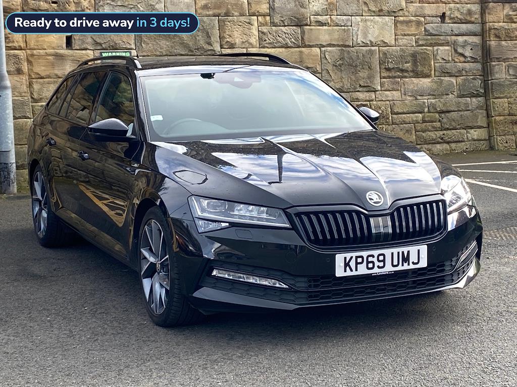 Main listing image - Skoda Superb Estate