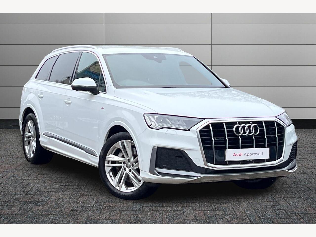 Main listing image - Audi Q7