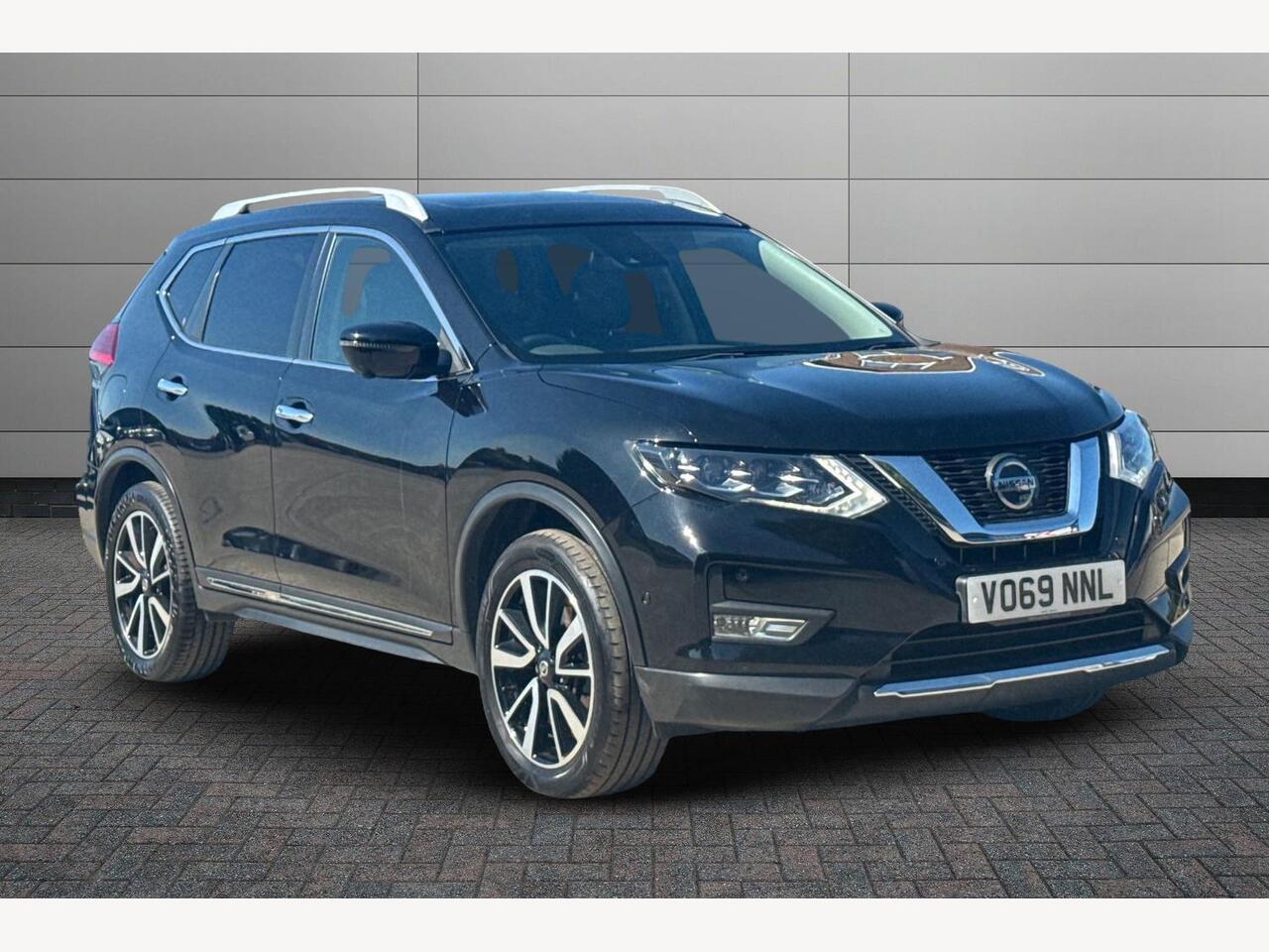 Main listing image - Nissan X-Trail