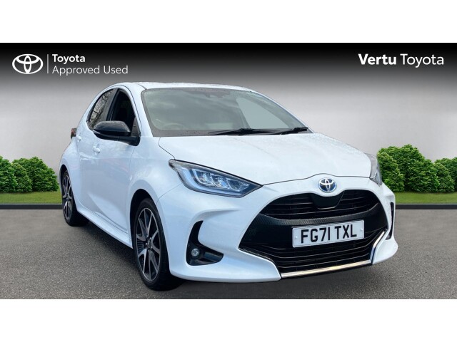 Main listing image - Toyota Yaris