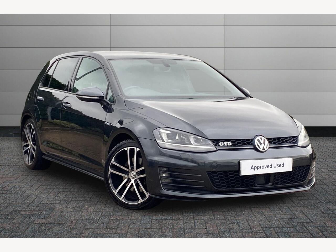 Main listing image - Volkswagen Golf
