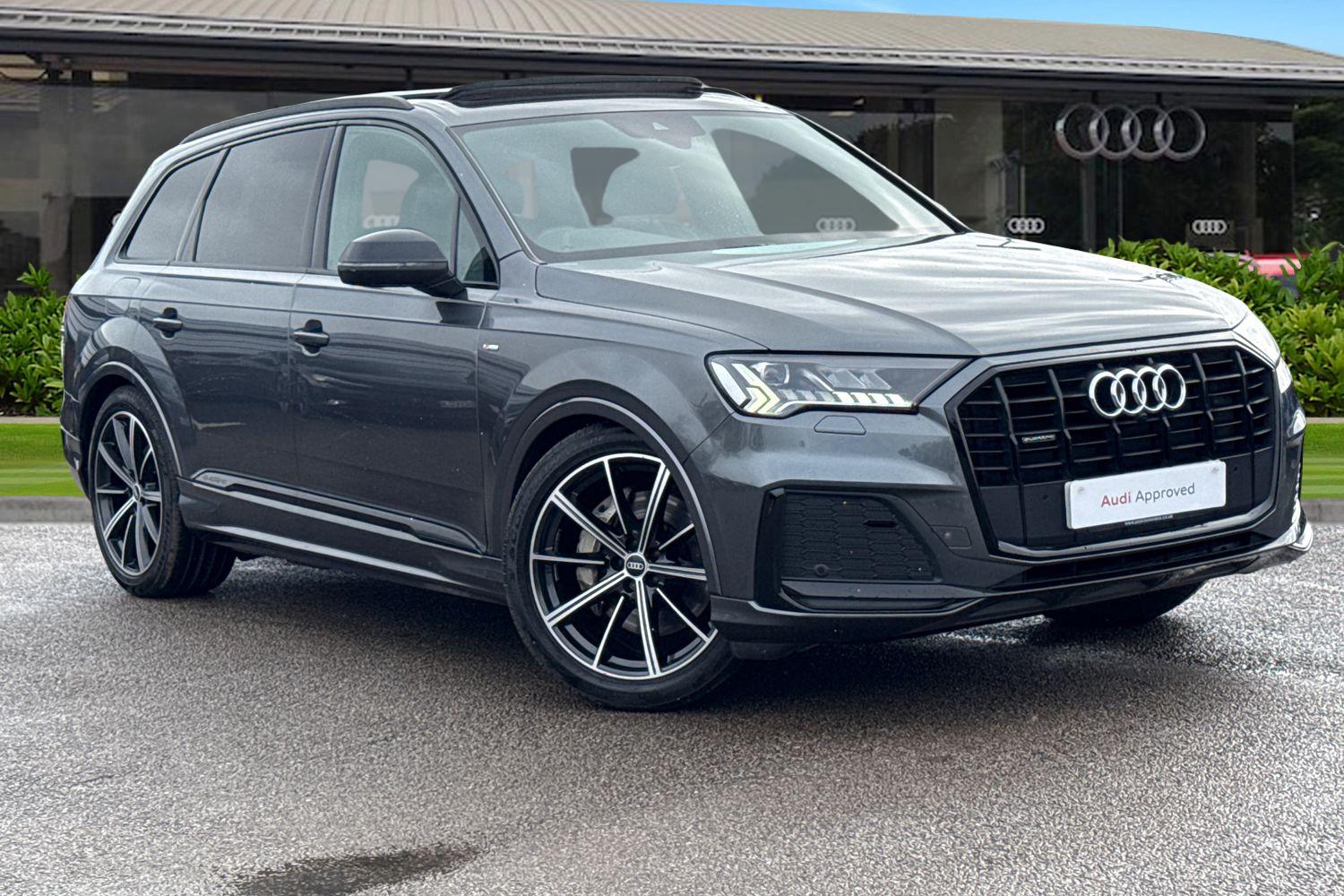 Main listing image - Audi Q7