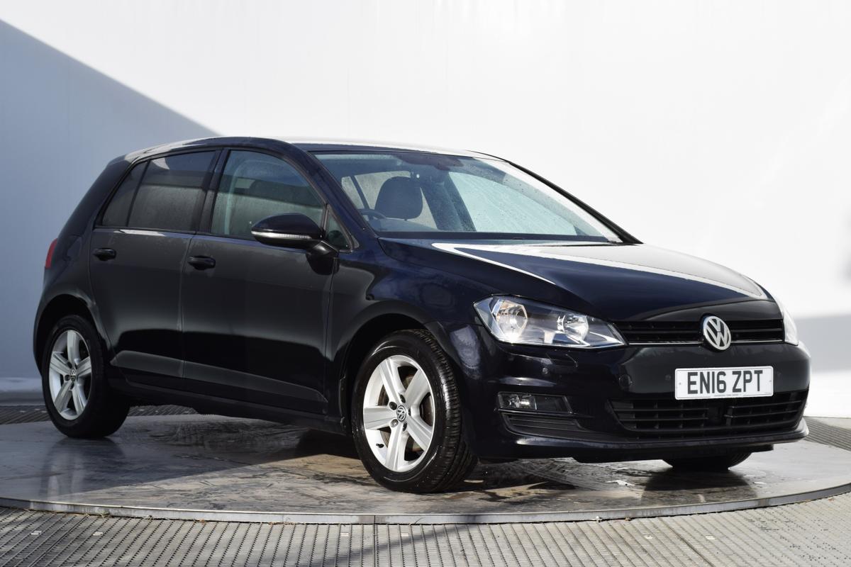 Main listing image - Volkswagen Golf