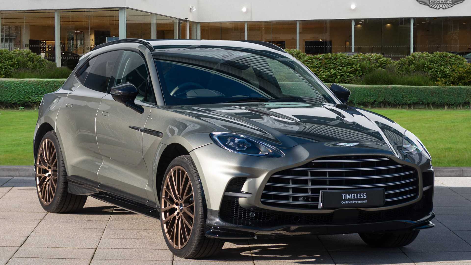 Main listing image - Aston Martin DBX