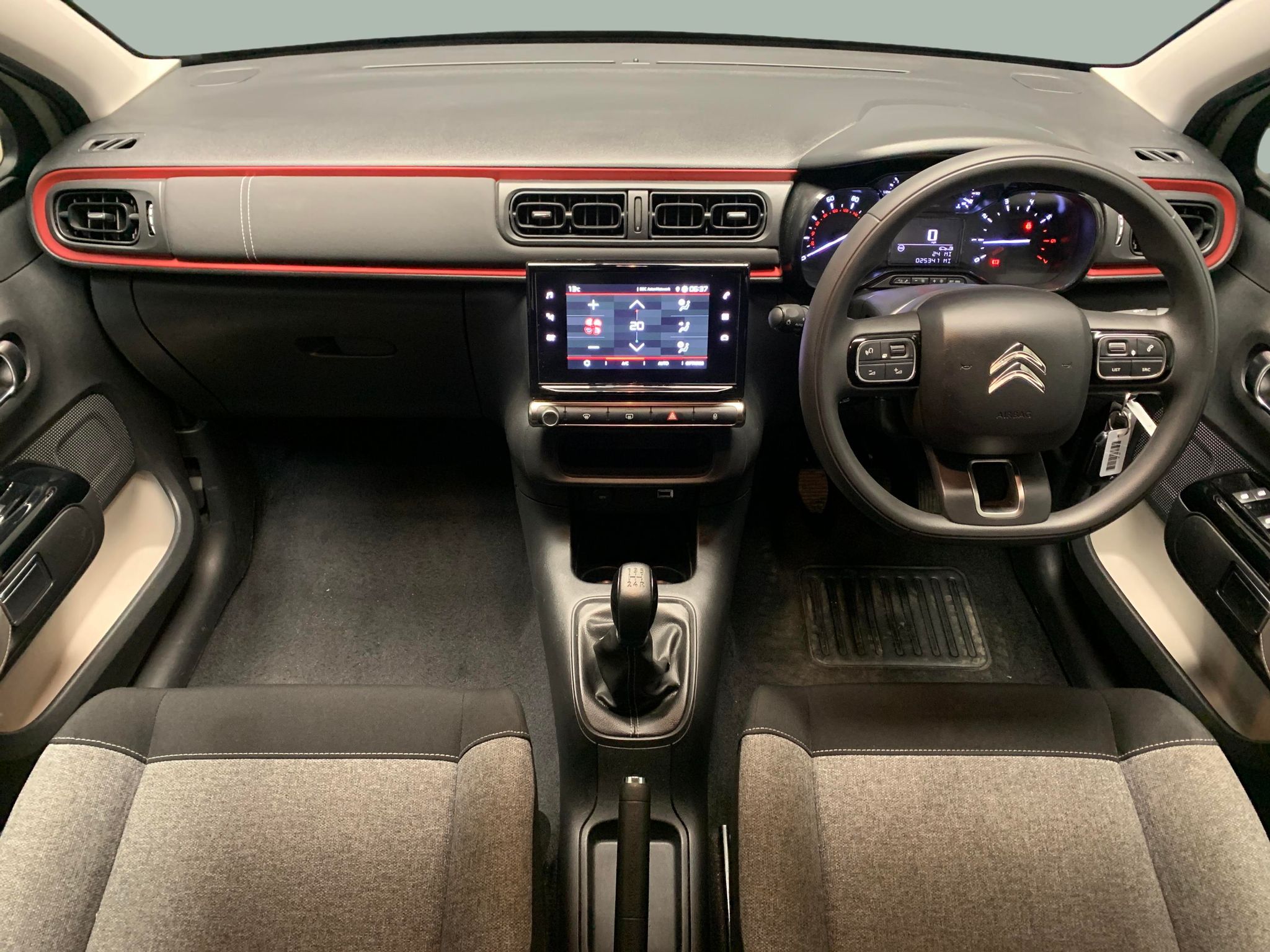 Main listing image - Citroen C3