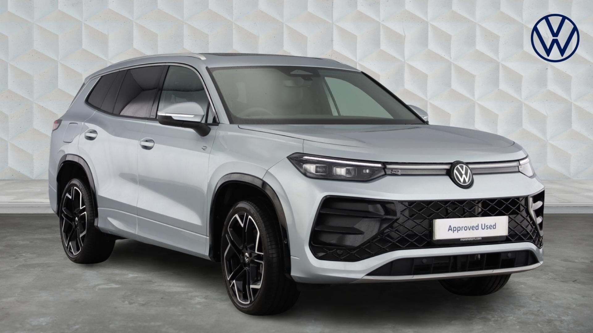 Main listing image - Volkswagen Tayron