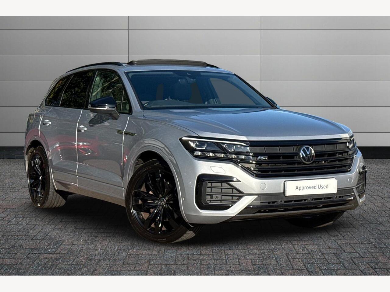 Main listing image - Volkswagen Touareg