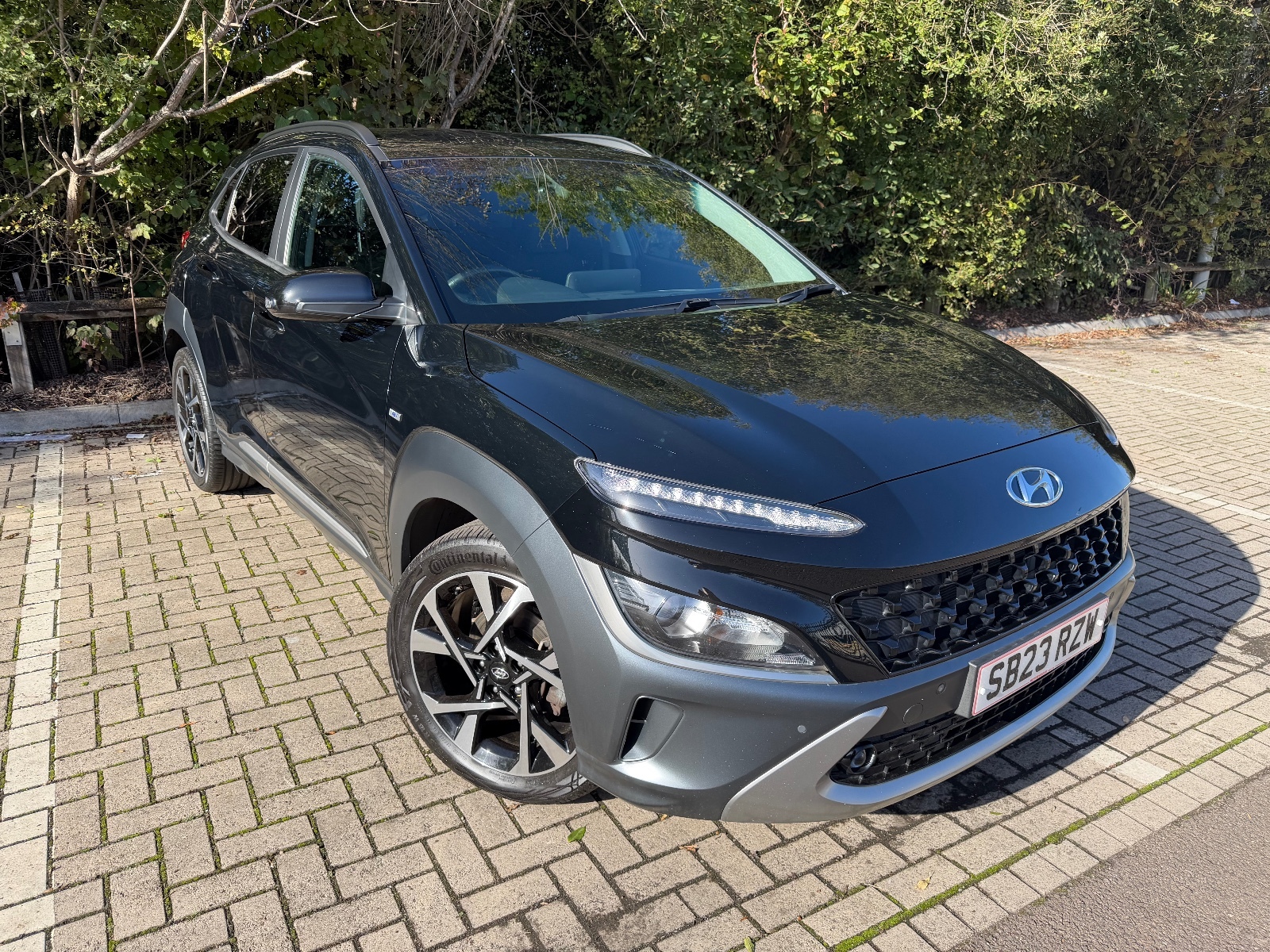 Main listing image - Hyundai Kona
