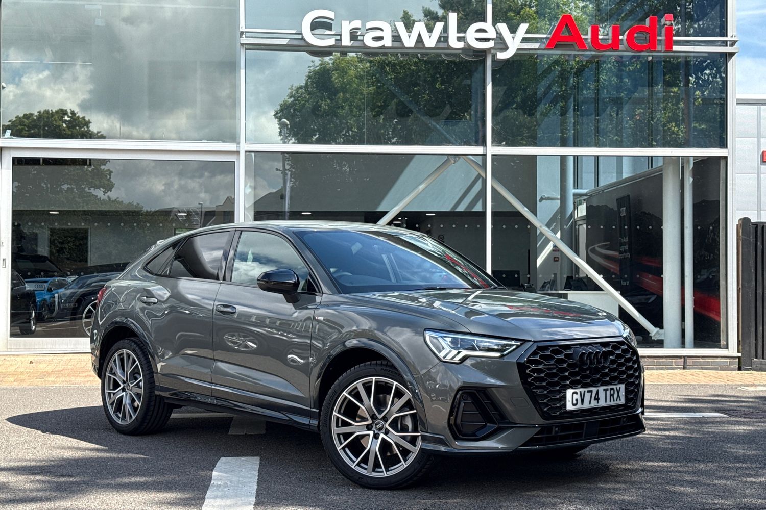 Main listing image - Audi Q3