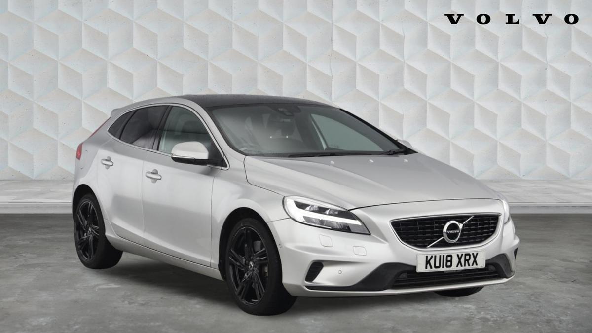 Main listing image - Volvo V40