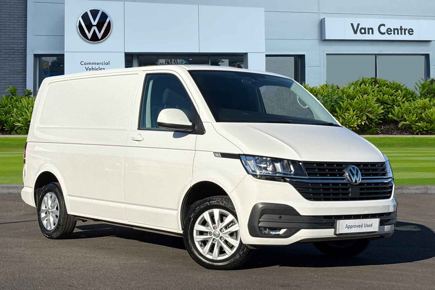 Main listing image - Volkswagen Transporter