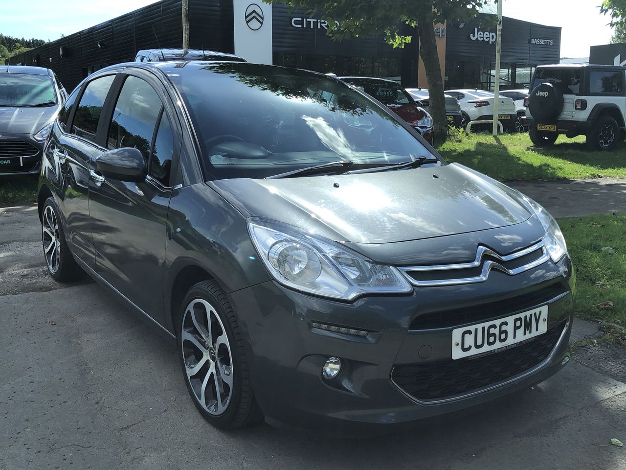 Main listing image - Citroen C3