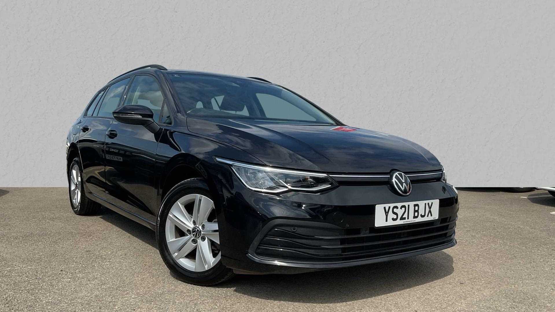Main listing image - Volkswagen Golf Estate