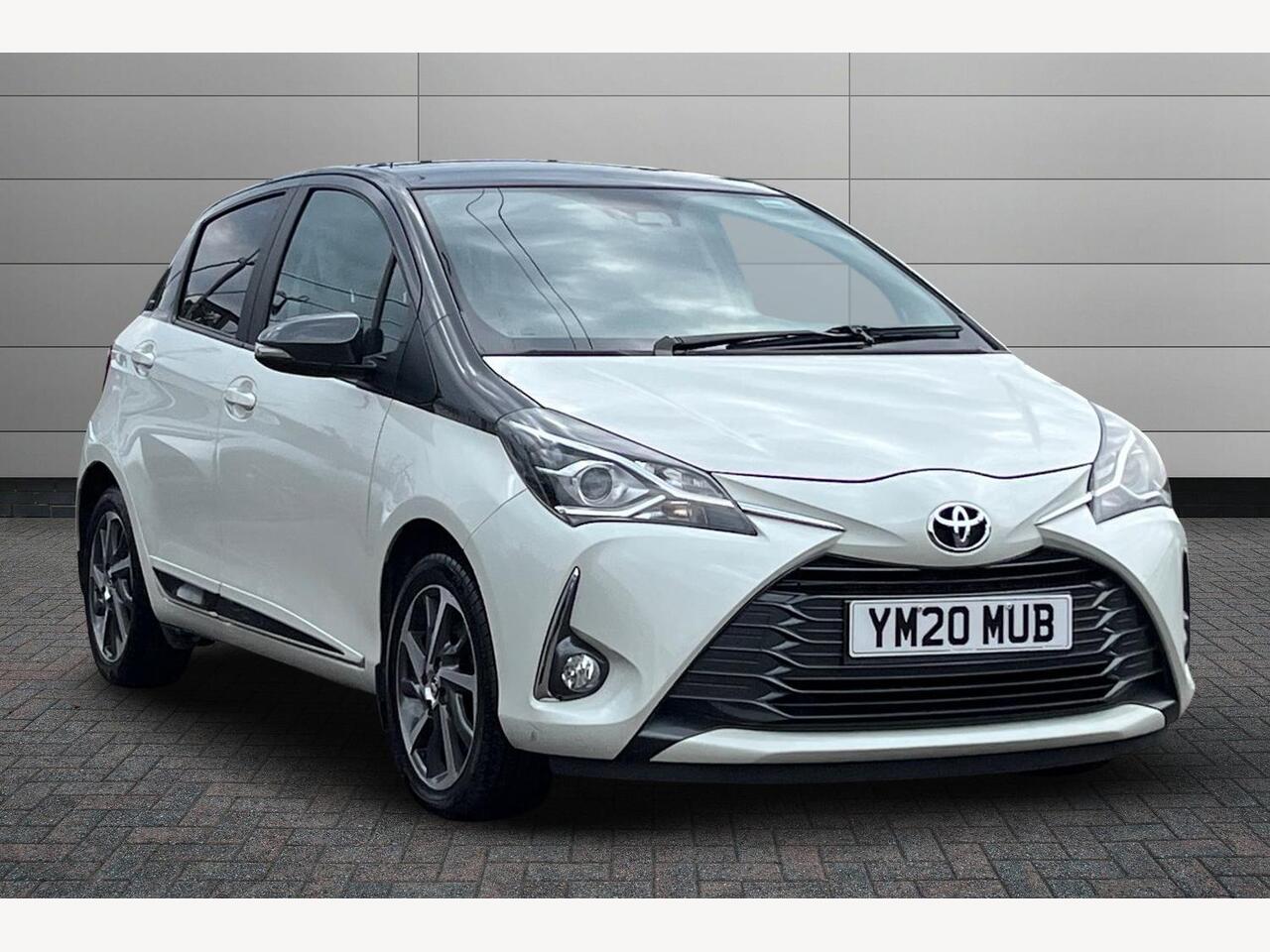 Main listing image - Toyota Yaris