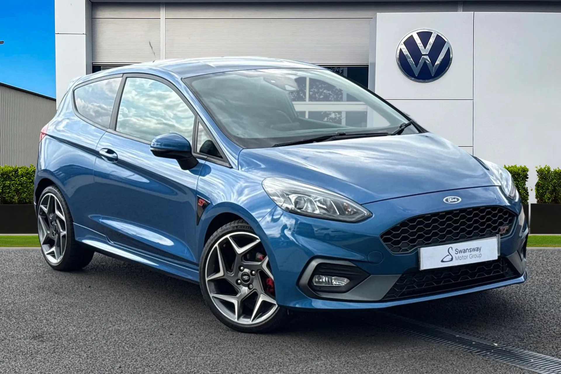 Main listing image - Ford Fiesta ST