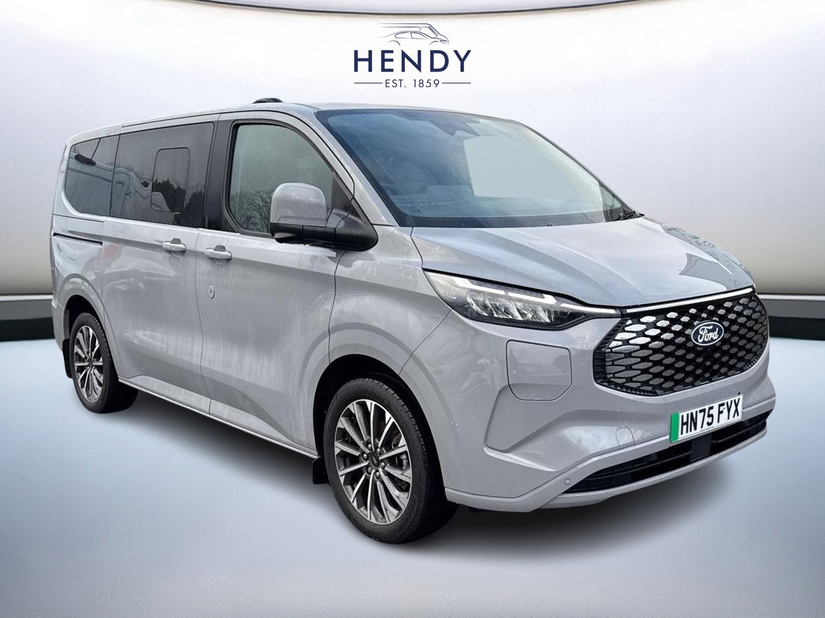 Main listing image - Ford Tourneo Custom