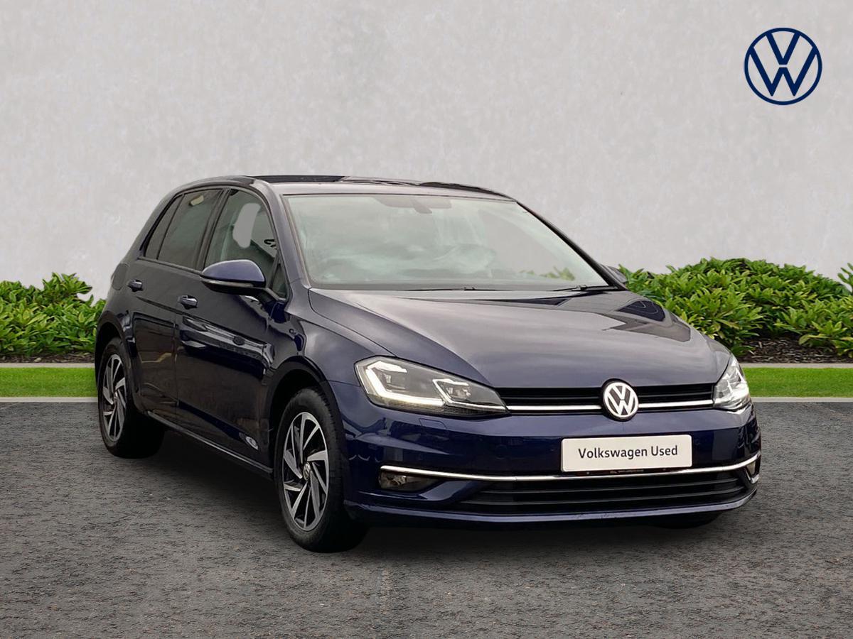 Main listing image - Volkswagen Golf