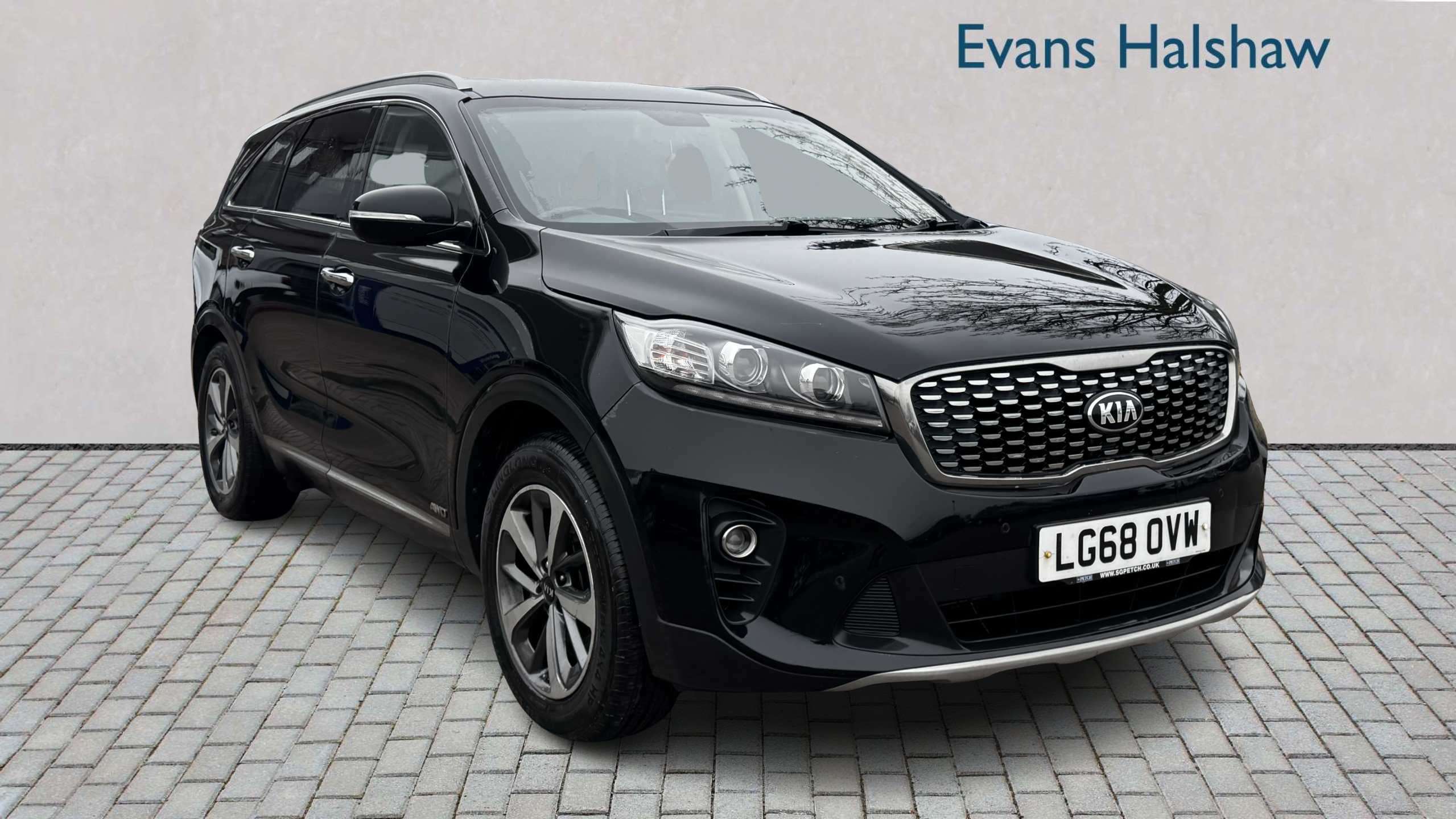 Main listing image - Kia Sorento