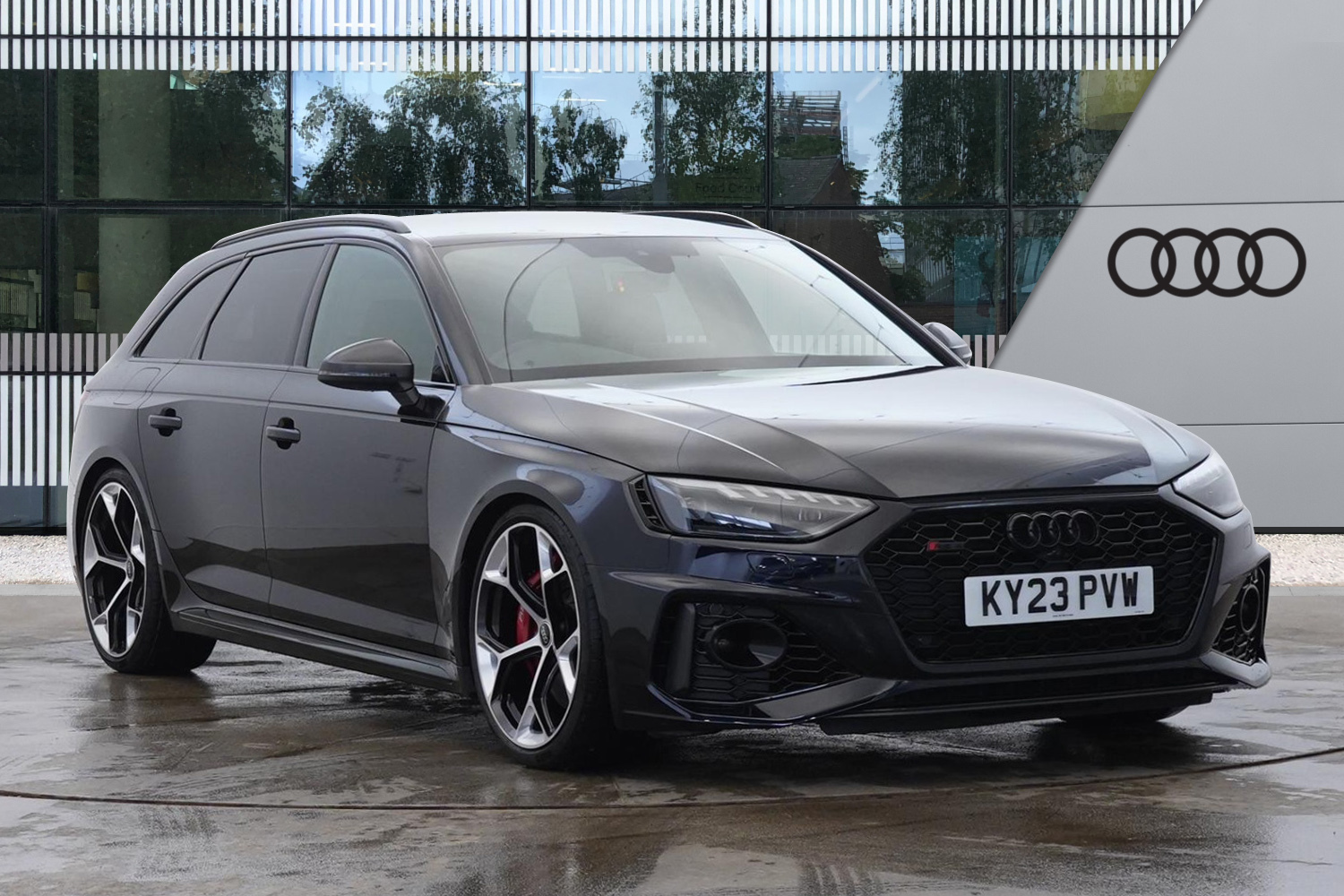 Main listing image - Audi RS4