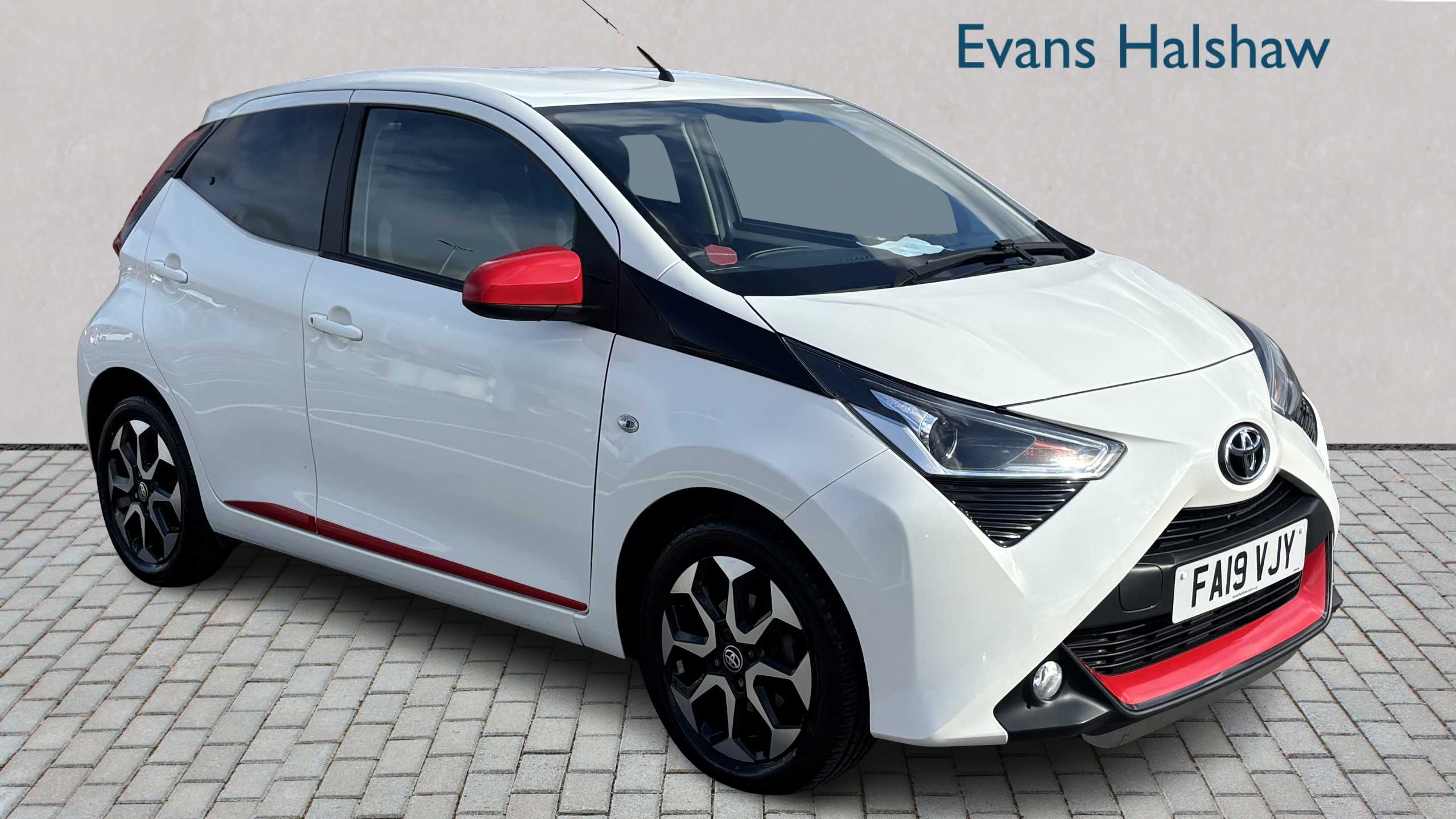 Main listing image - Toyota Aygo