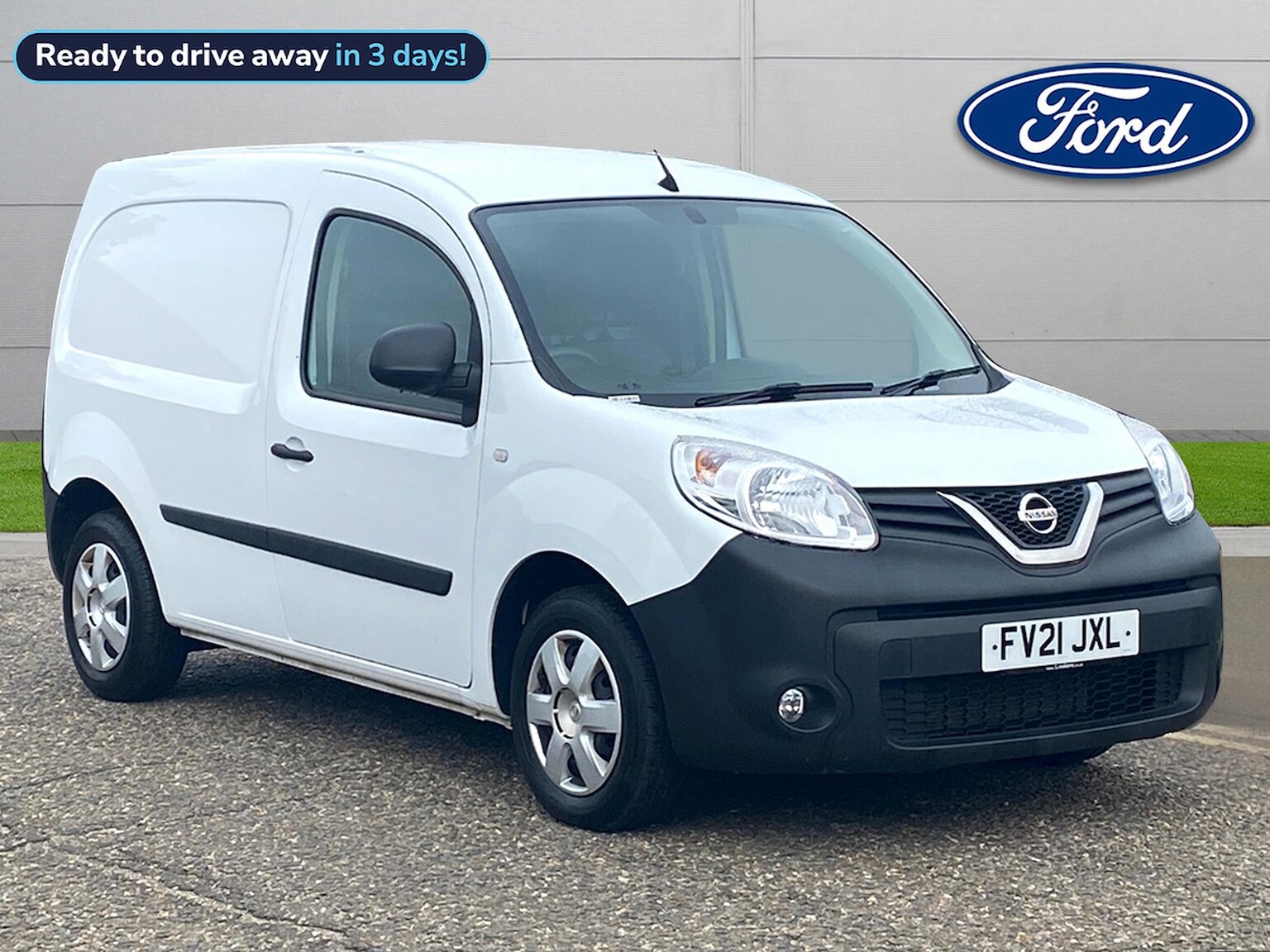 Main listing image - Nissan NV250