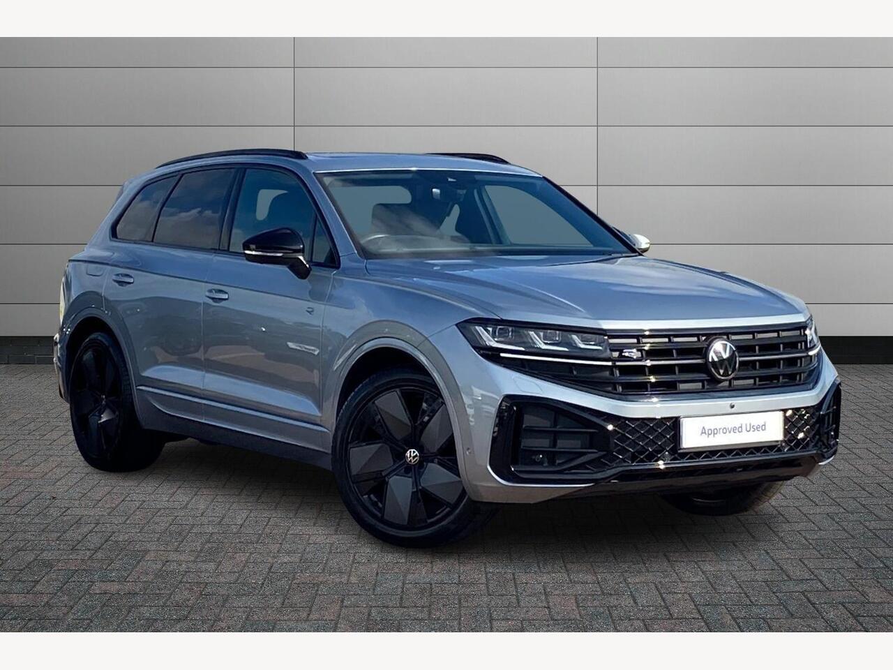 Main listing image - Volkswagen Touareg