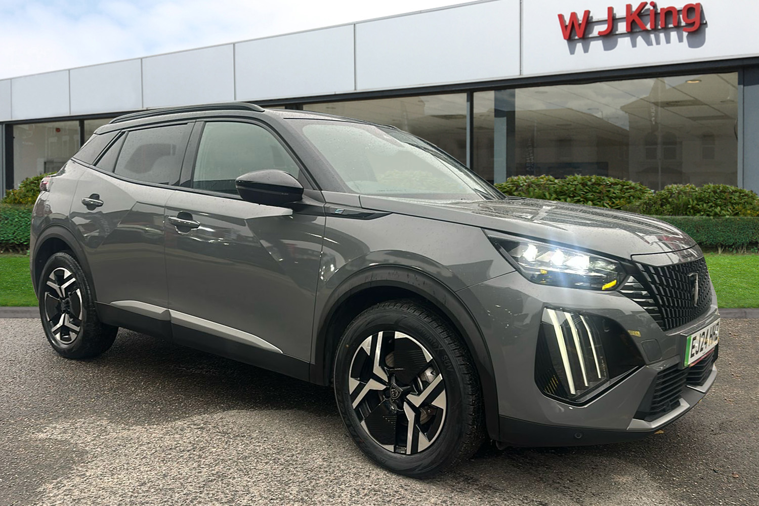 Main listing image - Peugeot 2008