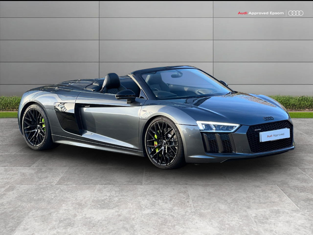Main listing image - Audi R8 Spyder