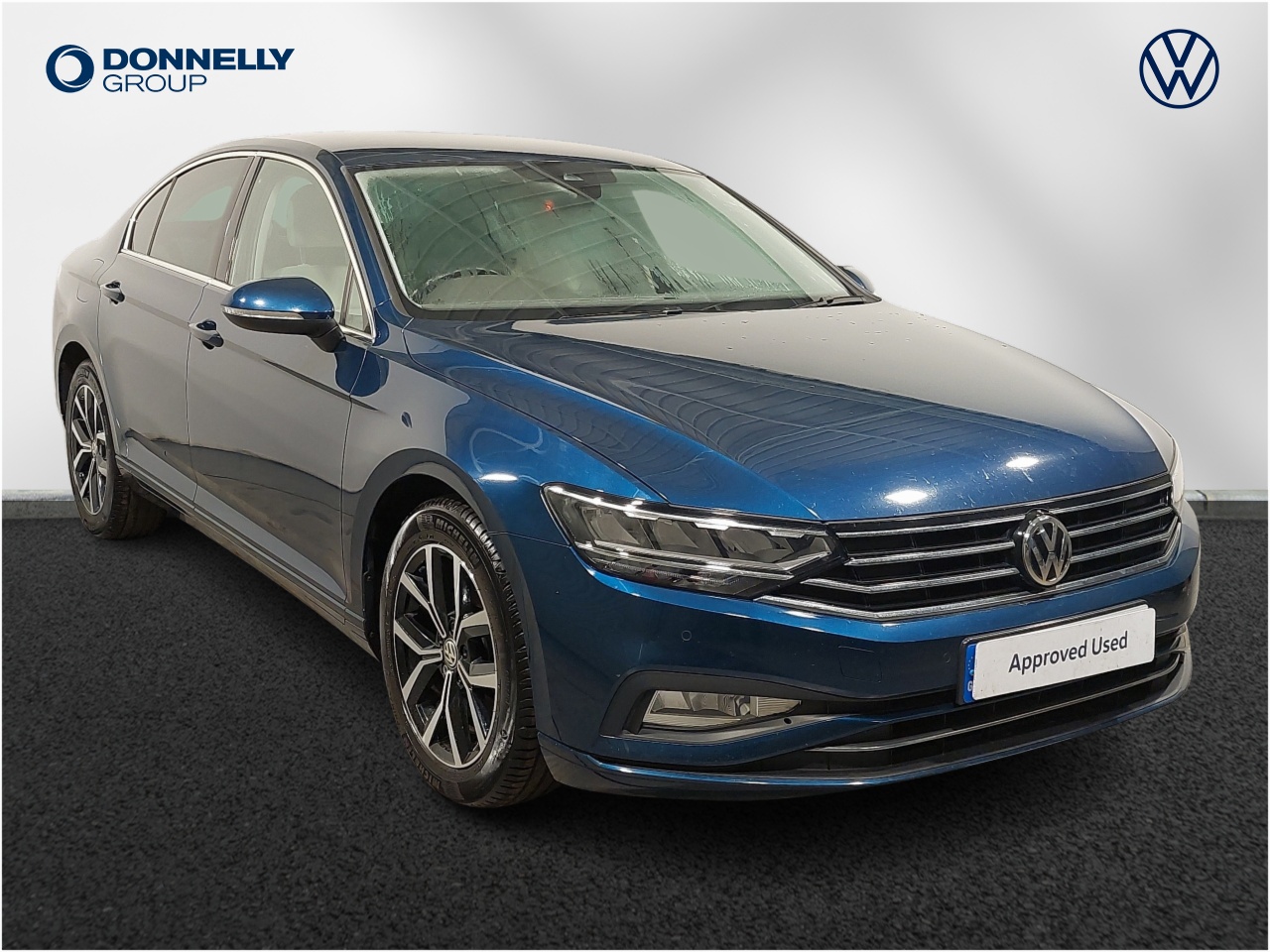 Main listing image - Volkswagen Passat