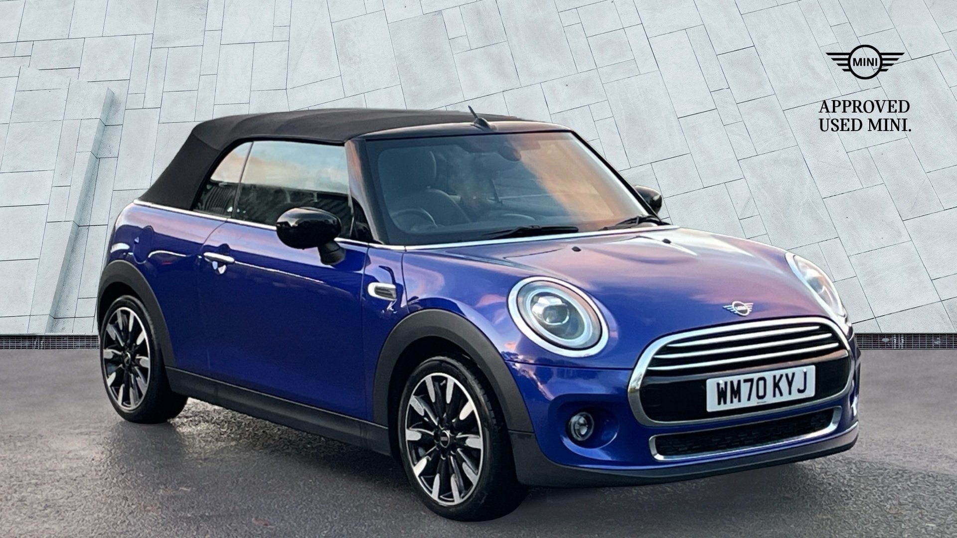 Main listing image - MINI Convertible