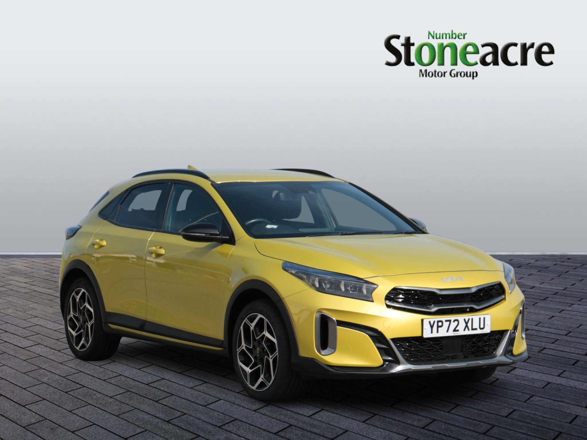 Main listing image - Kia XCeed