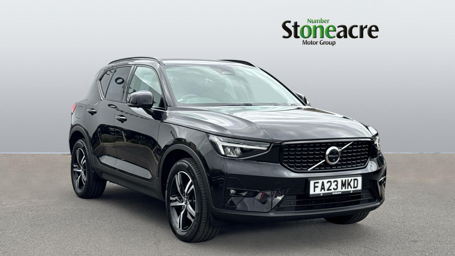 Main listing image - Volvo XC40