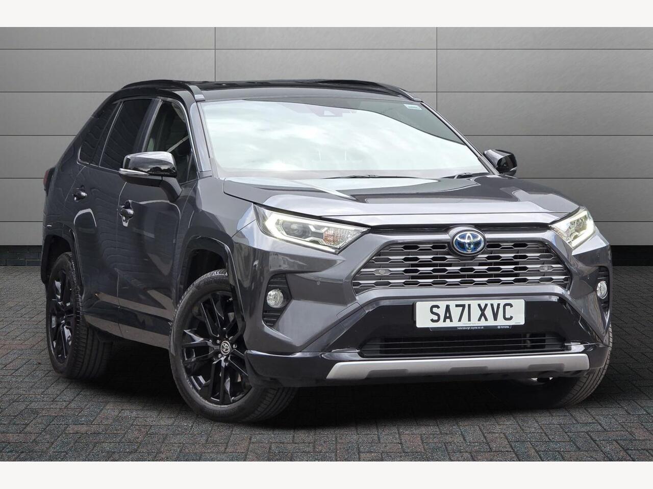 Main listing image - Toyota RAV4