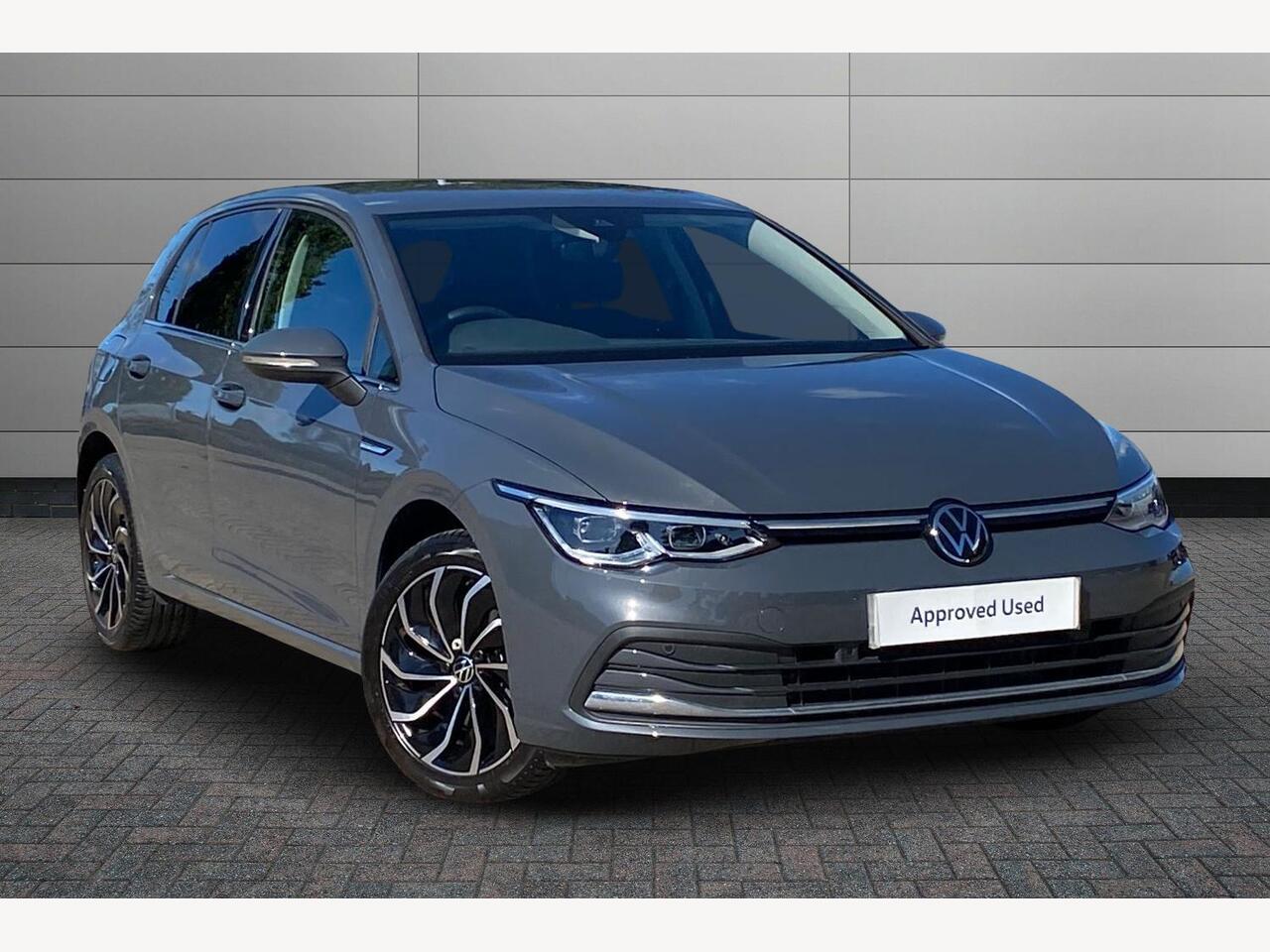 Main listing image - Volkswagen Golf