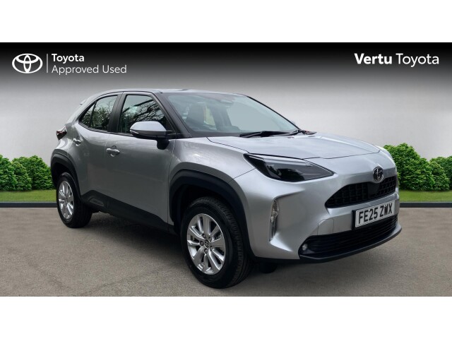 Main listing image - Toyota Yaris Cross