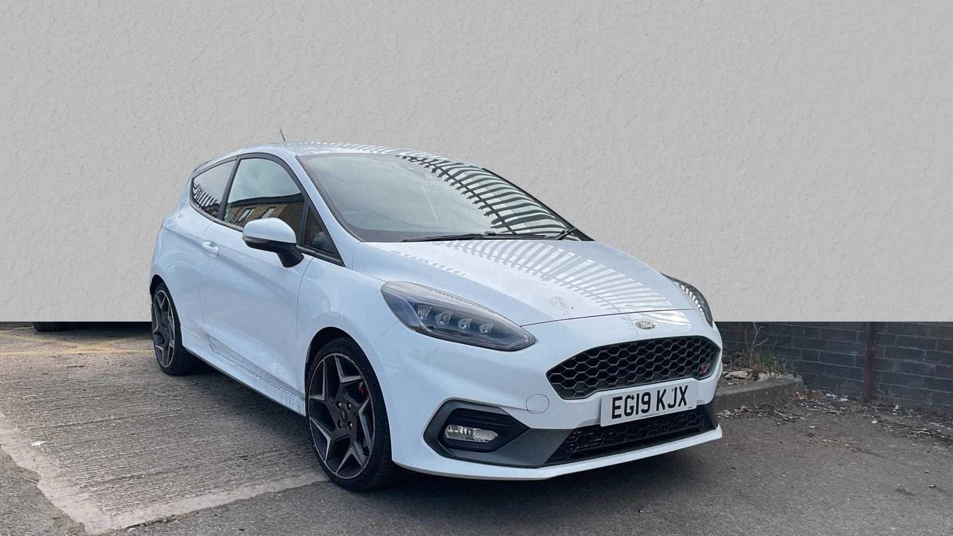 Main listing image - Ford Fiesta ST