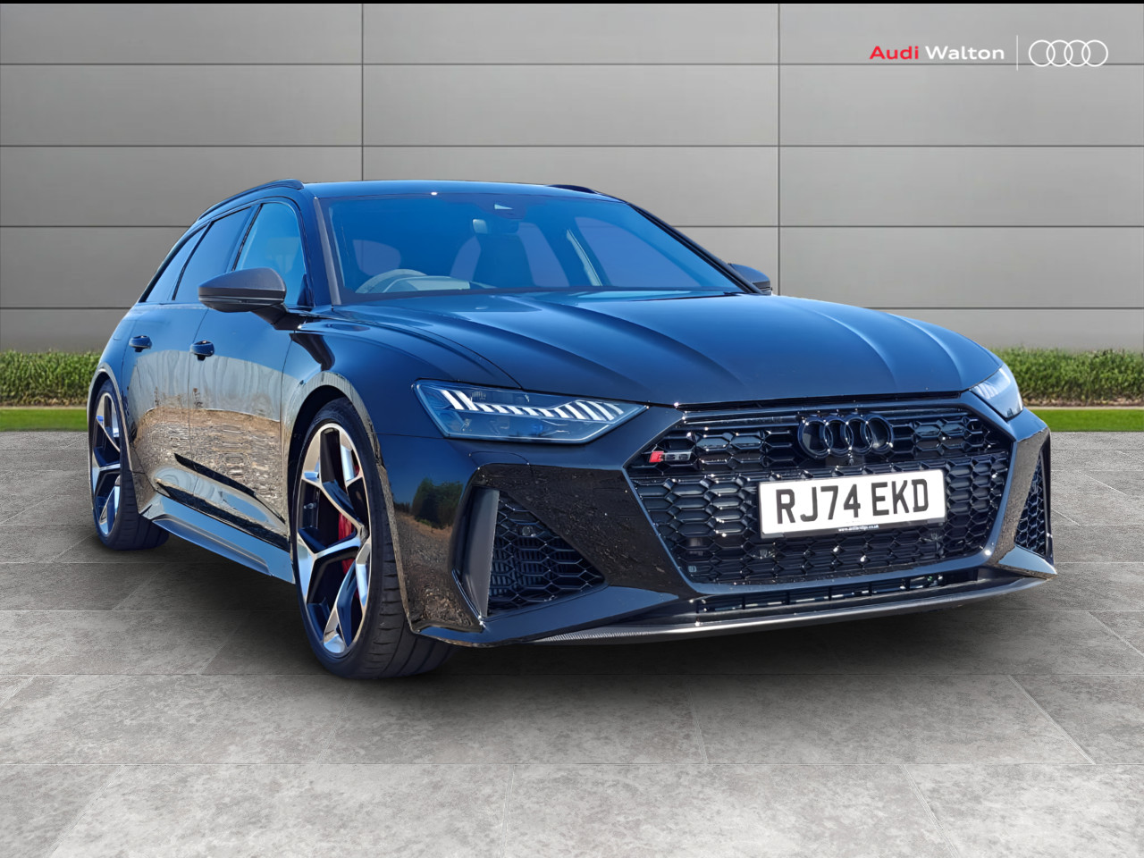 Main listing image - Audi RS6