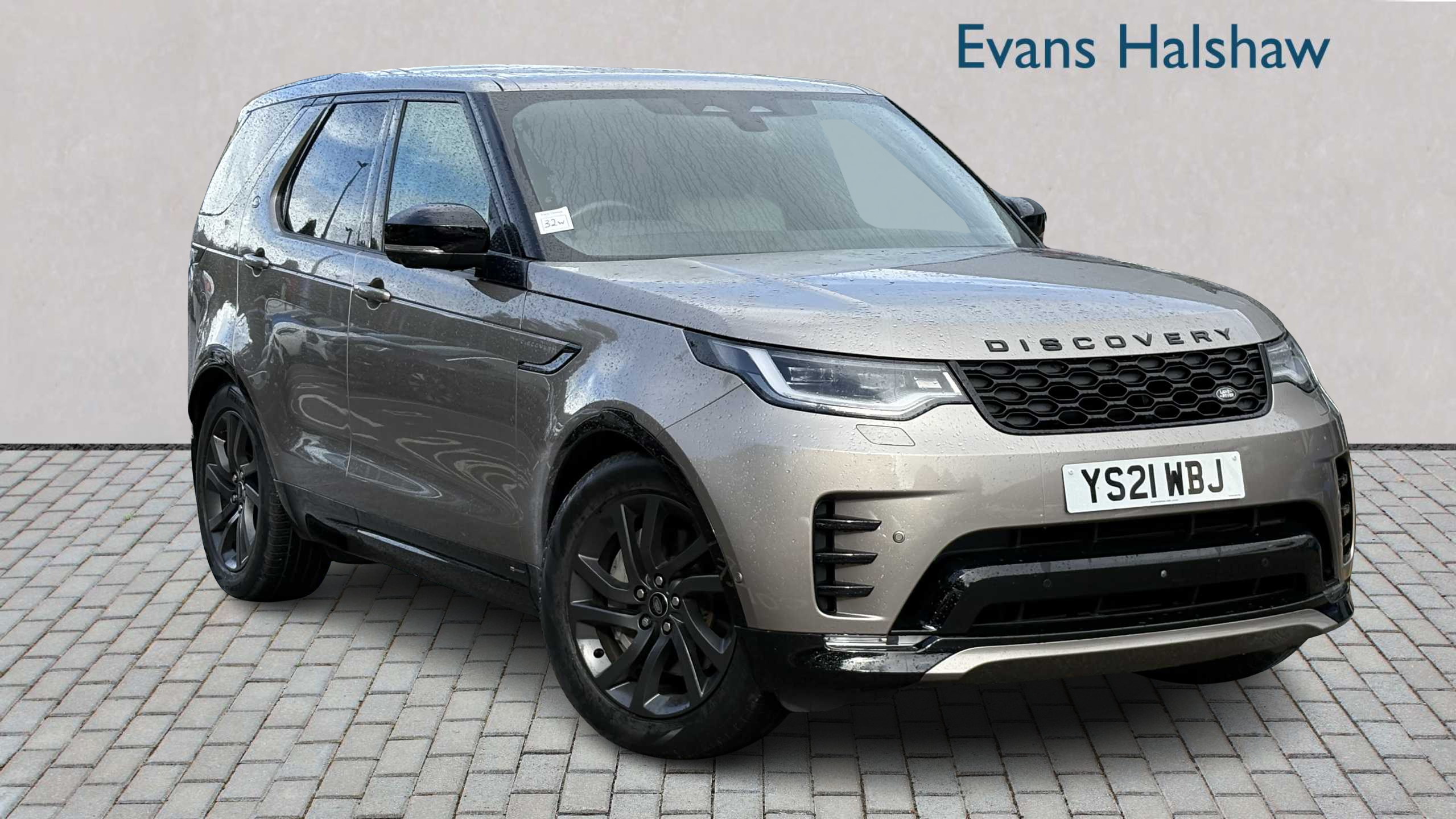 Main listing image - Land Rover Discovery