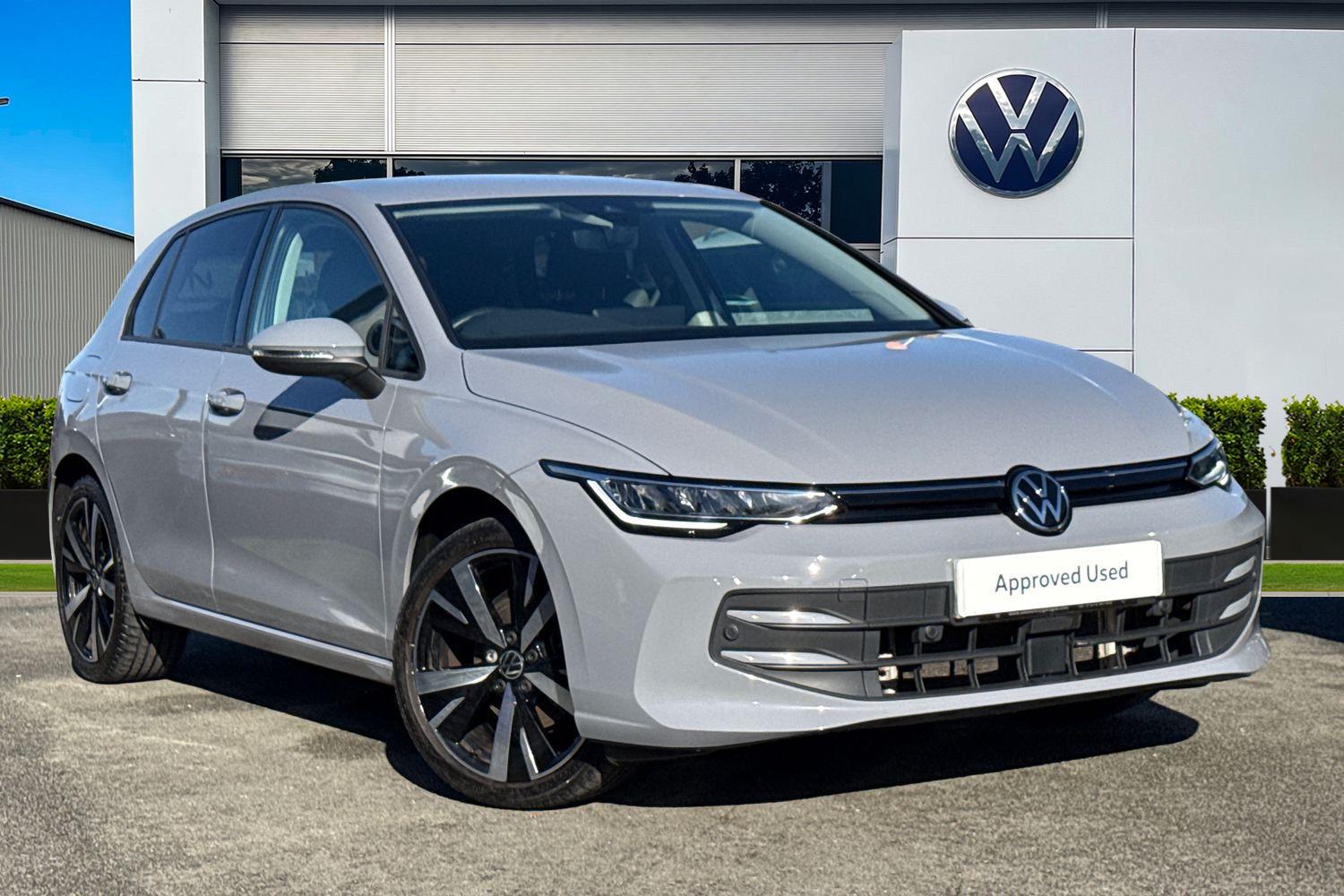 Main listing image - Volkswagen Golf