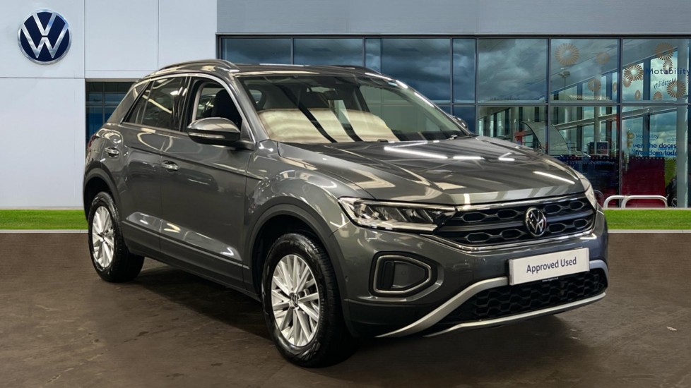 Main listing image - Volkswagen T-Roc