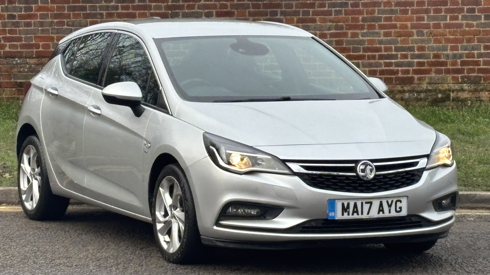 Main listing image - Vauxhall Astra