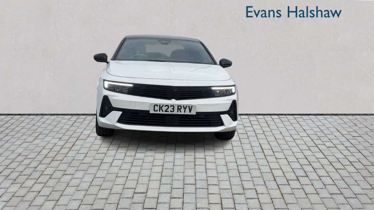 Main listing image - Vauxhall Astra