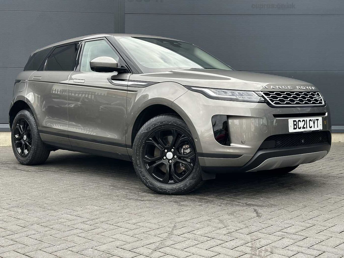 Main listing image - Land Rover Range Rover Evoque