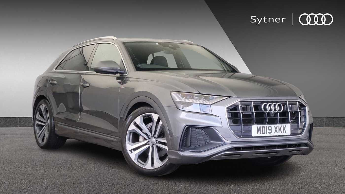 Main listing image - Audi Q8