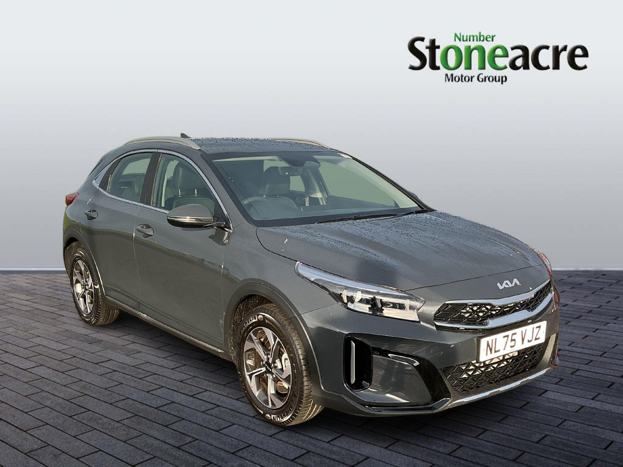 Main listing image - Kia XCeed