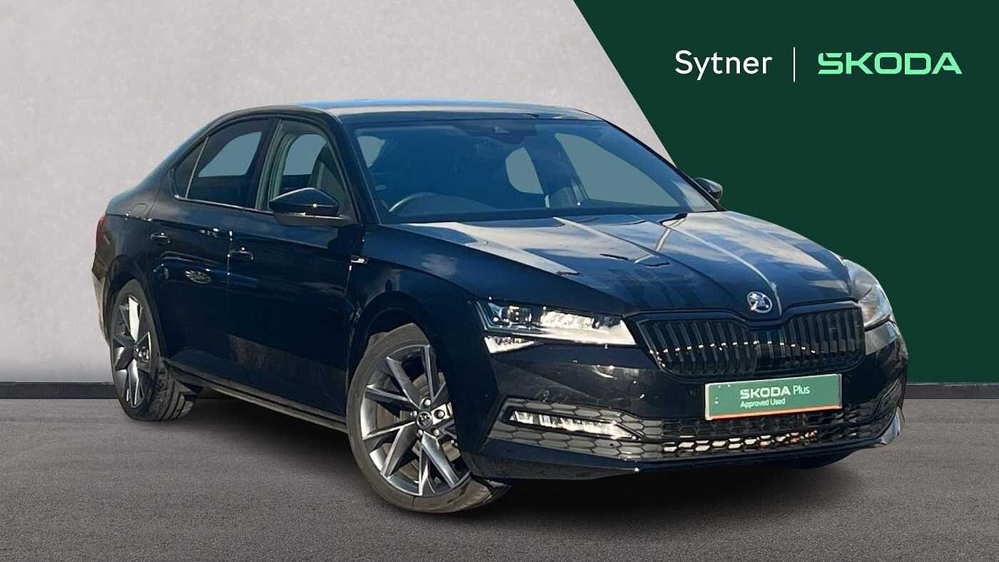 Main listing image - Skoda Superb